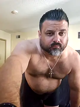 Snapshot of Roddog18 chatting on April 2026 10:12:02 PM Roddog18 online show from April 2026 10:12:02 PM