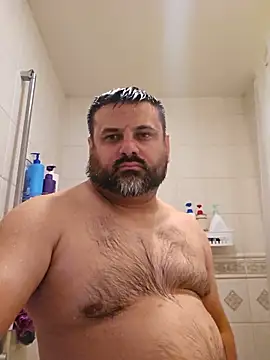 Snapshot of Roddog18 chatting on June 2026 12:43:01 PM Roddog18 online show from June 2026 12:43:01 PM