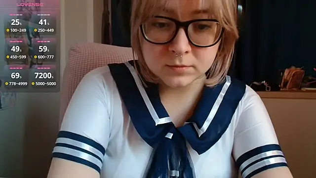 LolaWEI online show from October 2025 07:30:01 AM