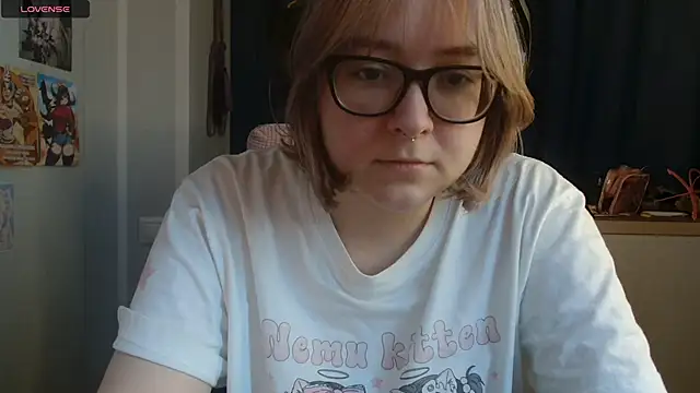 LolaWEI online show from October 2025 07:42:02 AM