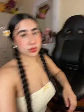 Snapshot of Miichii chatting on October 2025 01:04:02 AM Miichii online show from October 2025 01:04:02 AM