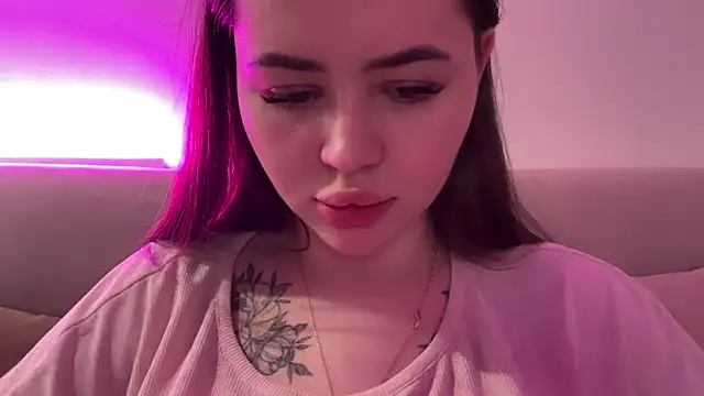 AlmaryKim online show from March 2026 08:04:01 PM