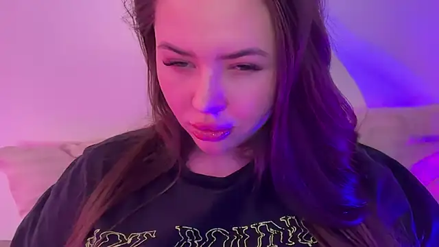 AlmaryKim online show from April 2026 07:20:02 PM