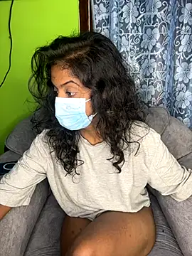 Snapshot of SukiyamaAsia chatting on October 2025 07:20:02 PM SukiyamaAsia online show from October 2025 07:20:02 PM