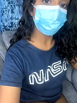 Snapshot of SukiyamaAsia chatting on October 2025 06:37:01 PM SukiyamaAsia online show from October 2025 06:37:01 PM