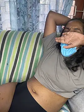 Snapshot of SukiyamaAsia chatting on March 2026 07:15:01 AM SukiyamaAsia online show from March 2026 07:15:01 AM