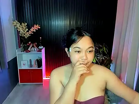 Snapshot of UrFavouriteCravings chatting on November 2025 04:26:02 AM UrFavouriteCravings online show from November 2025 04:26:02 AM