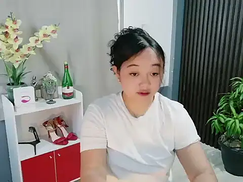 UrFavouriteCravings online show from January 2026 02:13:01 AM