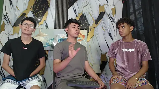 VERY HOT GUYS online show from July 2026 01:15:01 PM