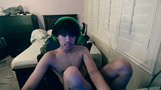 youngasianboy2007 online show from October 2025 05:06:01 AM