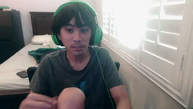 youngasianboy2007 online show from October 2025 09:48:01 PM