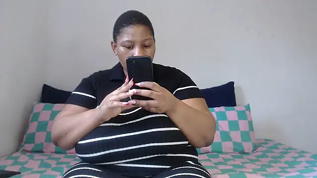 Snapshot of PIXIEBITCHXXX26 chatting on October 2025 08:27:02 AM PIXIEBITCHXXX26 online show from October 2025 08:27:02 AM