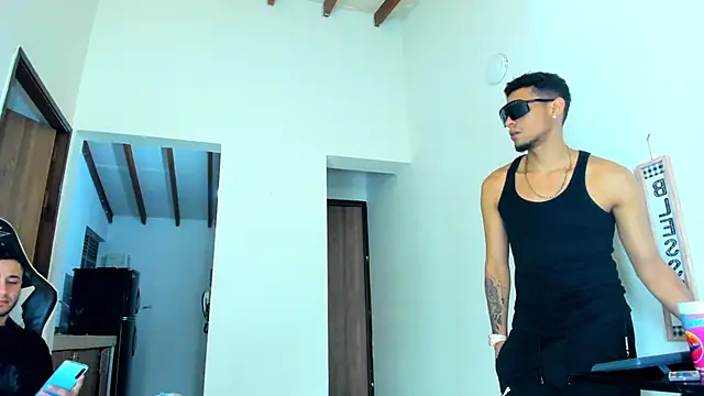 Snapshot of daddys_insanee chatting on October 2025 05:41:02 AM daddys insanee online show from October 2025 05:41:02 AM