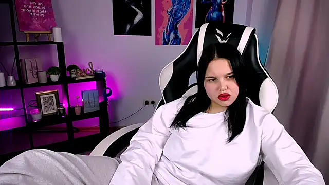 Snapshot of KittyKrissy_ chatting on October 2025 03:01:02 PM KittyKrissy online show from October 2025 03:01:02 PM