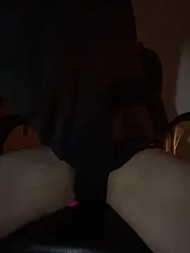 Snapshot of LiamMyst chatting on October 2025 02:43:02 AM LiamMyst online show from October 2025 02:43:02 AM