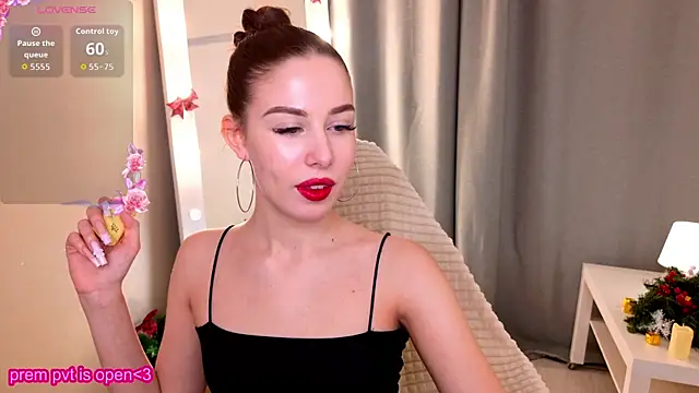 ChloeSammers online show from December 2025 01:51:01 PM