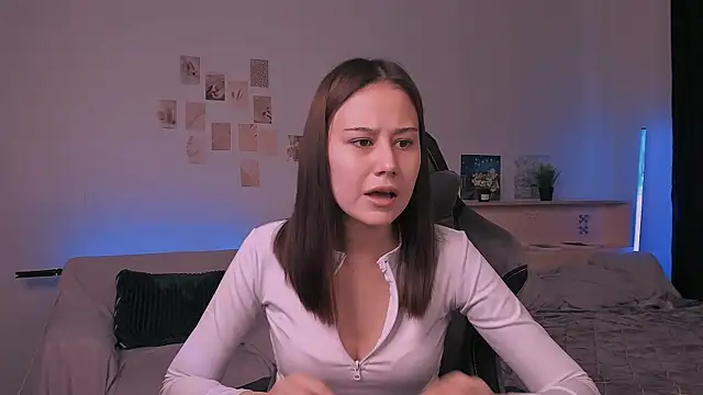 Snapshot of adelle046 chatting on October 2025 09:21:02 AM adelle046 online show from October 2025 09:21:02 AM