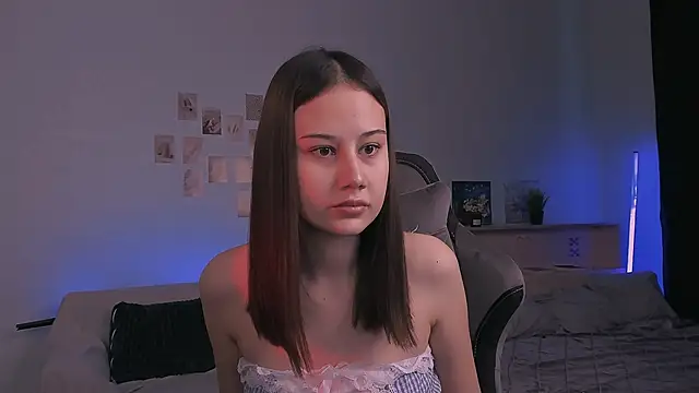 Snapshot of adelle046 chatting on October 2025 11:25:01 AM adelle046 online show from October 2025 11:25:01 AM