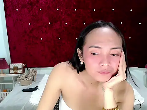 xAsianTOPModelx online show from October 2025 12:33:01 PM