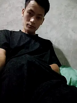 Uh-em95 online show from October 2025 11:44:02 PM