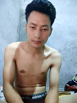 Uh-em95 online show from October 2025 02:59:01 PM