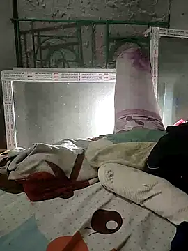 Uh-em95 online show from November 2025 07:19:01 PM