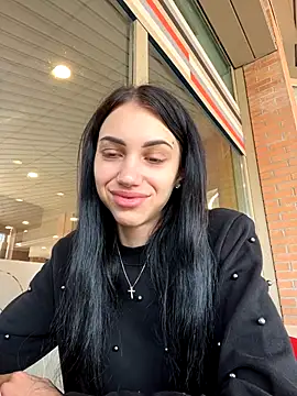 Snapshot of ilariea_girl chatting on October 2025 12:58:01 PM ilariea girl online show from October 2025 12:58:01 PM