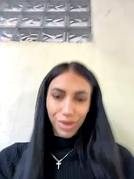 Snapshot of ilariea_girl chatting on October 2025 12:59:01 PM ilariea girl online show from October 2025 12:59:01 PM