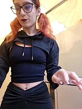 Snapshot of YuriXo chatting on October 2025 02:50:02 PM YuriXo online show from October 2025 02:50:02 PM