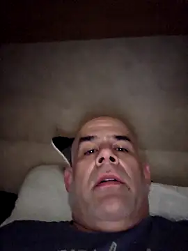 DeeBestEver online show from November 2025 05:45:01 PM