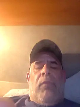 DeeBestEver online show from November 2025 10:04:02 PM