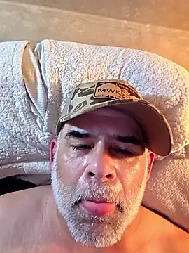 DeeBestEver online show from December 2025 02:36:02 PM