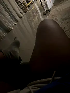 nanaisbackk online show from November 2025 08:42:02 PM