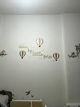 Victoria6989 online show from December 2025 04:23:01 PM