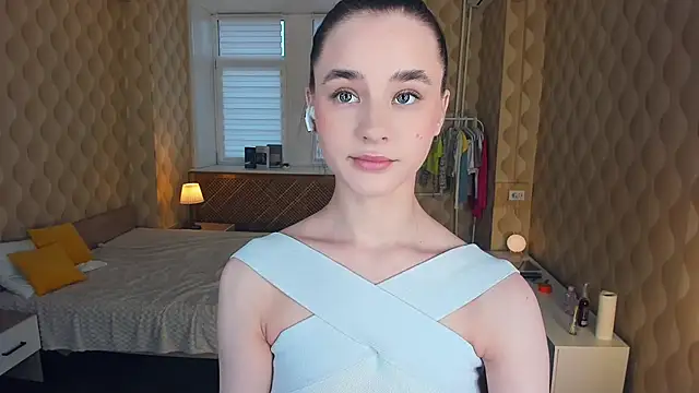 Snapshot of JinnyMcie chatting on October 2025 12:06:01 PM JinnyMcie online show from October 2025 12:06:01 PM