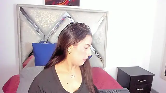 Snapshot of mia_fox4 chatting on October 2025 12:12:02 PM mia fox4 online show from October 2025 12:12:02 PM