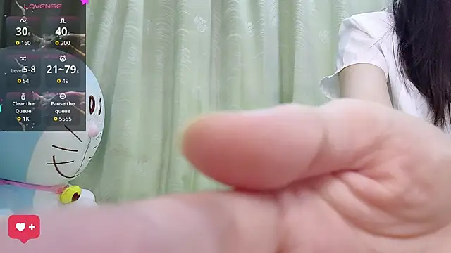 Snapshot of kindbee chatting on October 2025 09:37:01 AM kindbee online show from October 2025 09:37:01 AM