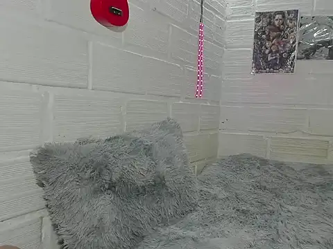 Snapshot of Daniell_007 chatting on October 2025 09:03:02 PM Daniell 007 online show from October 2025 09:03:02 PM