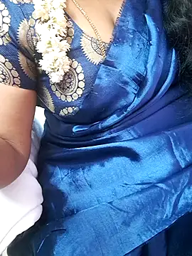 Snapshot of Tamil_Ammani chatting on October 2025 05:44:02 PM Tamil Ammani online show from October 2025 05:44:02 PM