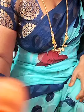 Snapshot of Tamil_Ammani chatting on November 2025 09:25:02 PM Tamil Ammani online show from November 2025 09:25:02 PM