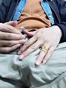 chougegg0214 online show from April 2026 06:52:01 AM