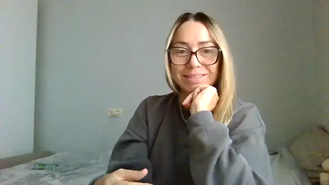 Kinky21 online show from October 2025 09:40:02 AM