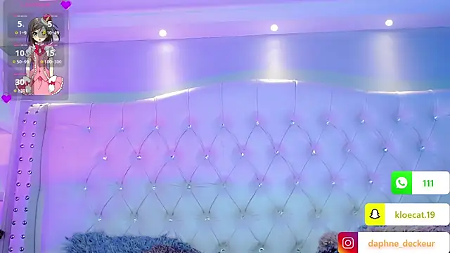 Snapshot of Daphnne_XXX chatting on October 2025 07:23:01 PM Daphnne XXX online show from October 2025 07:23:01 PM