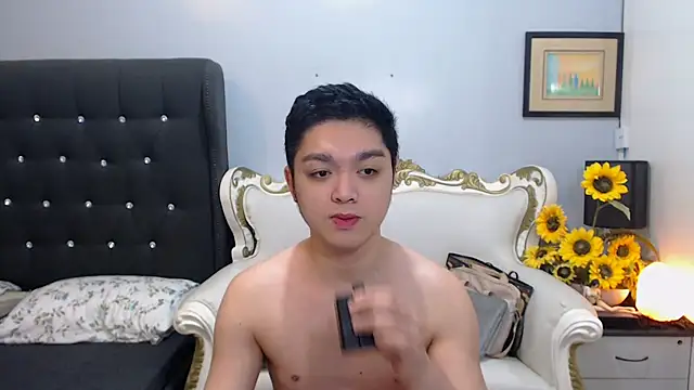 Snapshot of JayKarLo chatting on October 2025 02:15:02 PM JayKarLo online show from October 2025 02:15:02 PM