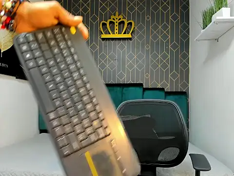 Snapshot of casike1 chatting on November 2025 11:25:02 PM casike1 online show from November 2025 11:25:02 PM