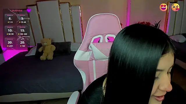 AnnaSwift  online show from February 2026 01:08:02 PM