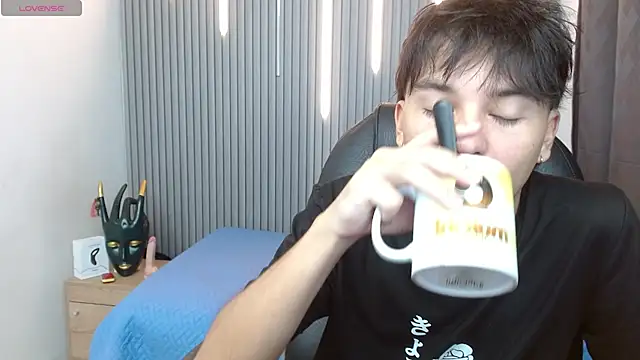 StiwenTwink online show from April 2026 03:05:02 PM