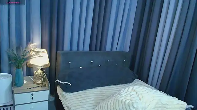 Kaydee Callix online show from October 2025 04:16:02 PM