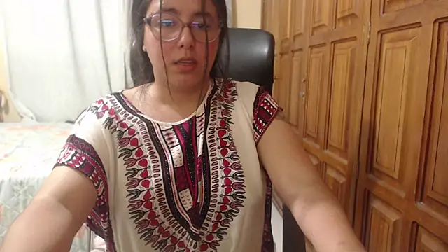 Snapshot of Venus_cat_ chatting on July 2026 06:47:02 AM Venus cat online show from July 2026 06:47:02 AM