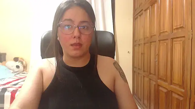 Snapshot of Venus_cat_ chatting on July 2026 12:36:02 AM Venus cat online show from July 2026 12:36:02 AM